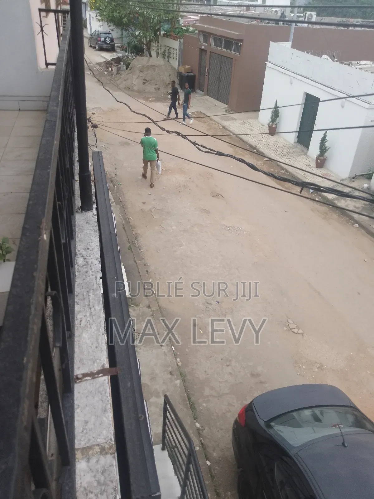 5chbre Duplex dans Levy Max, Cocody à Louer