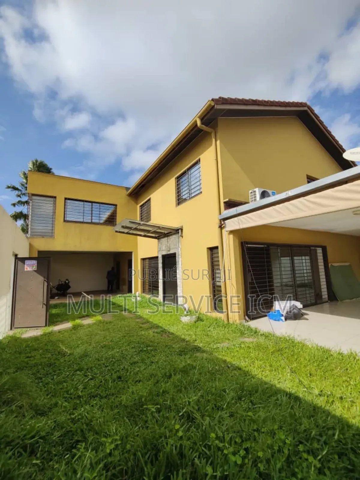 5chbre Duplex dans Ismaël Coulibaly, Cocody à Vendre
