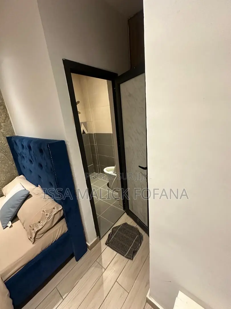 Furnished 1chbre Appartement dans Malick Fofana, Cocody à Louer