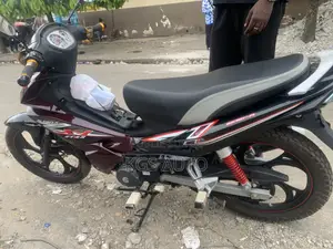 KTM Autre 2025 Rouge