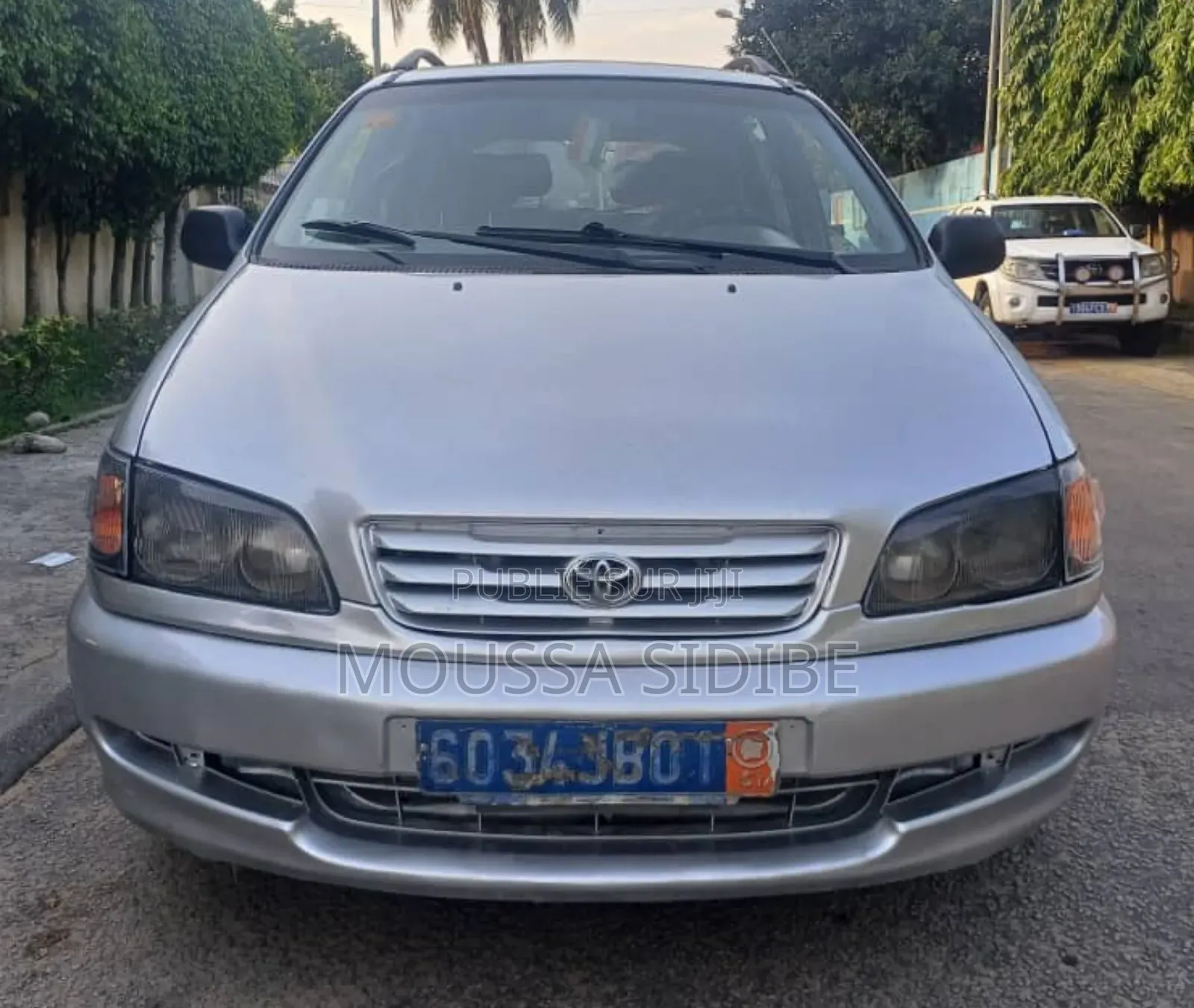 Toyota Picnic 2001 Gris