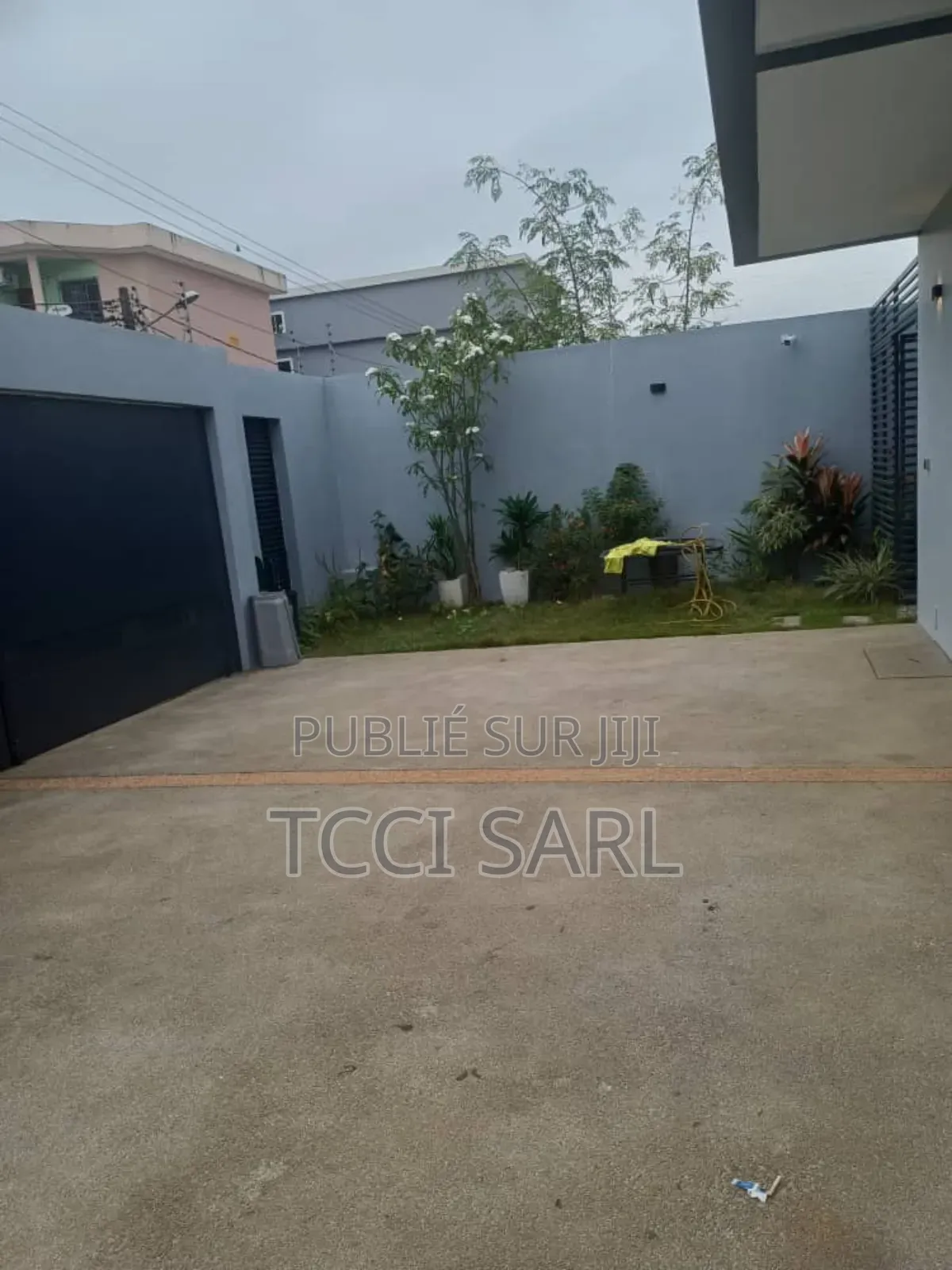 5chbre Duplex dans Tcci Sarl, Cocody à Louer