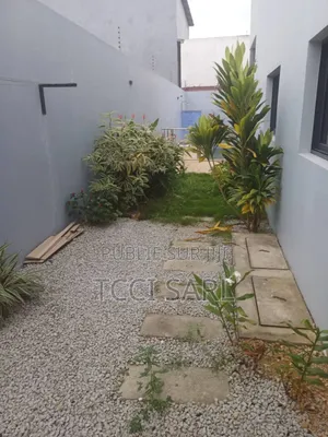 5chbre Duplex dans Tcci Sarl, Cocody à Louer