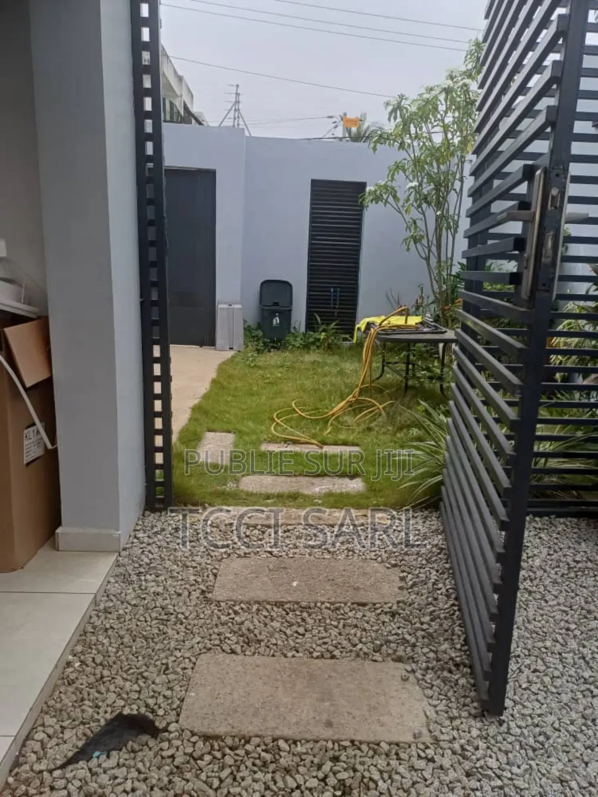 5chbre Duplex dans Tcci Sarl, Cocody à Louer