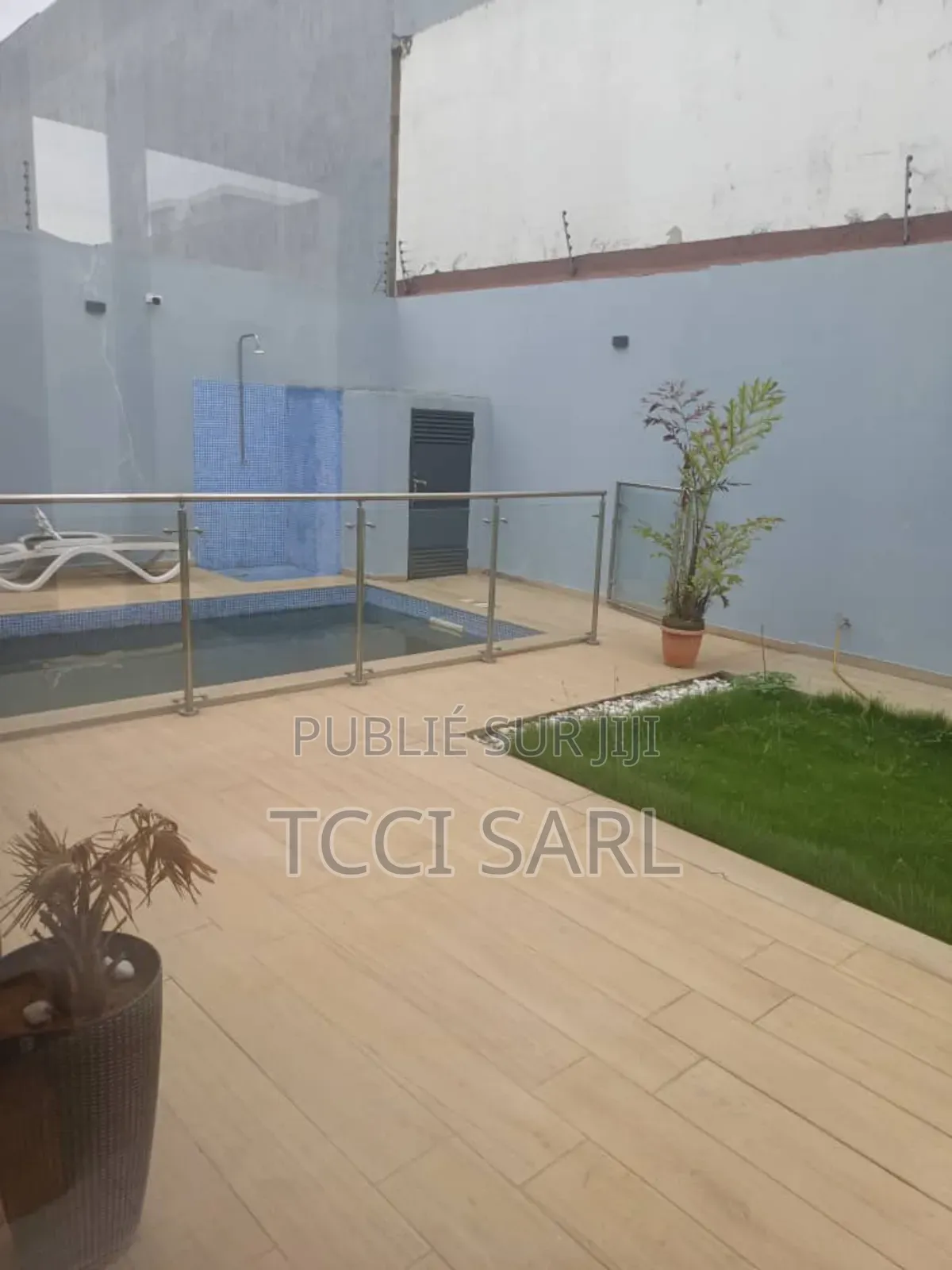 5chbre Duplex dans Tcci Sarl, Cocody à Louer