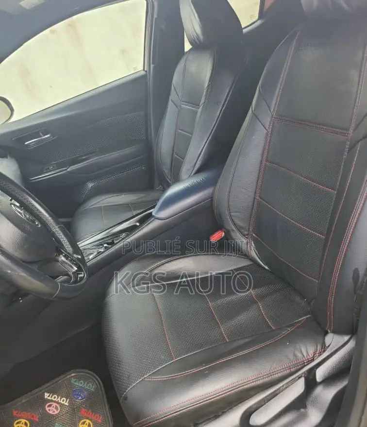 Toyota C-HR 2017 Gris