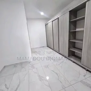 Photo - 4chbre Maison dans Cocody à Louer