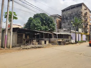 Photo - Terrain À Vendre