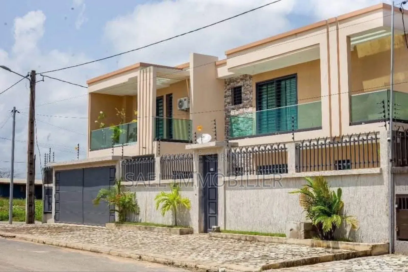 4chbre Villa dans Sael, Bingerville à Vendre