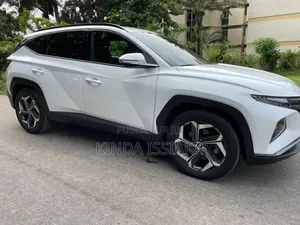 Photo - Hyundai Tucson Limited 2022 Blanc cassé