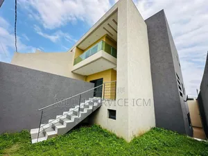 7chbre Duplex dans Ismaël Coulibaly, Cocody à Louer