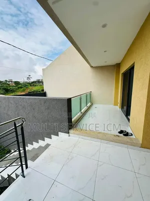 7chbre Duplex dans Ismaël Coulibaly, Cocody à Louer