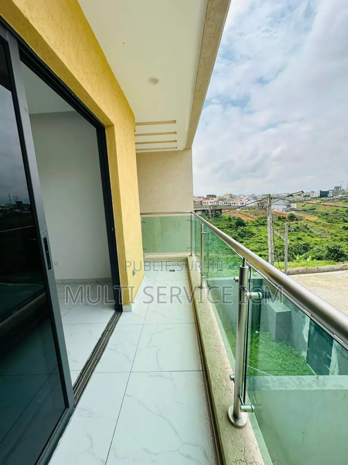 7chbre Duplex dans Ismaël Coulibaly, Cocody à Louer