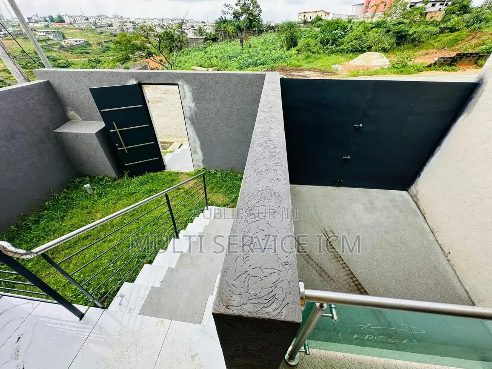 7chbre Duplex dans Ismaël Coulibaly, Cocody à Louer