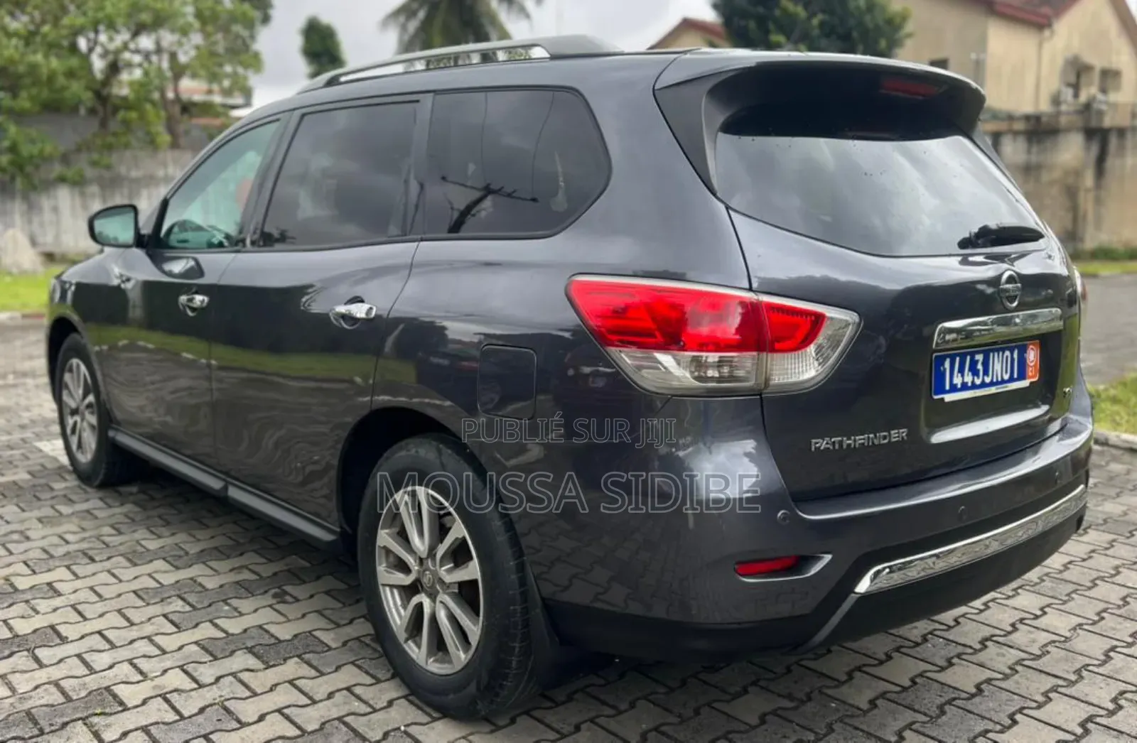 Nissan Pathfinder 2016 Gris