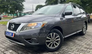Nissan Pathfinder 2016 Gris