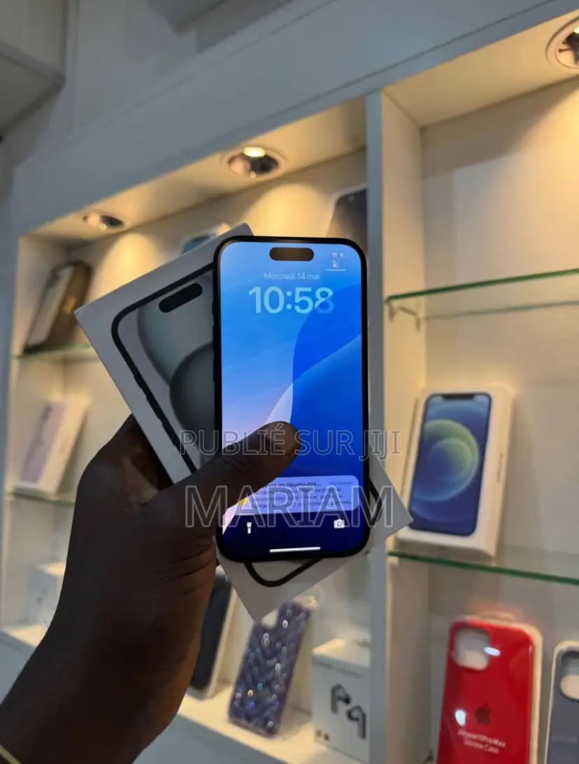 Neuf Apple iPhone 15 256 GB Autre