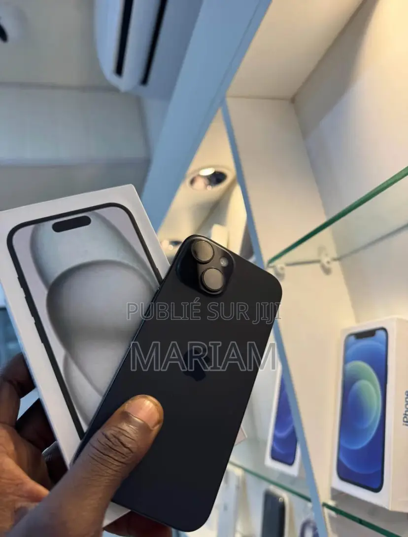Neuf Apple iPhone 15 256 GB Autre
