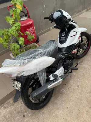 New TVS Autre 2024 Blanc