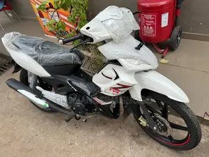 New TVS Autre 2024 Blanc