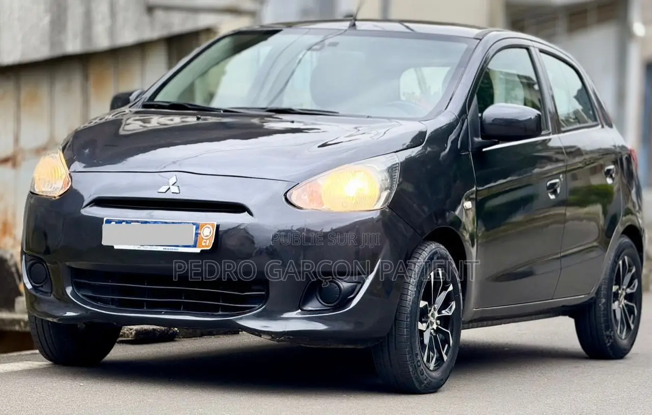 Mitsubishi Mirage 2015 Noir