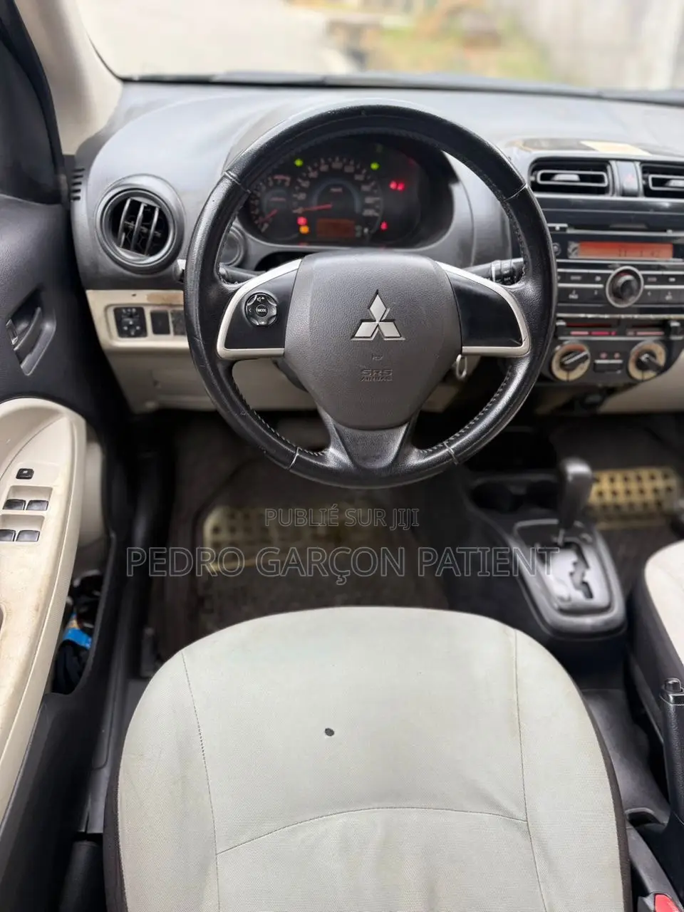 Mitsubishi Mirage 2015 Noir