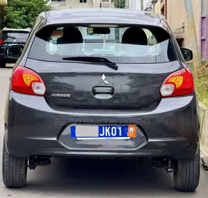 Mitsubishi Mirage 2015 Noir