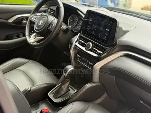 Suzuki Grand Vitara 2024 Marron