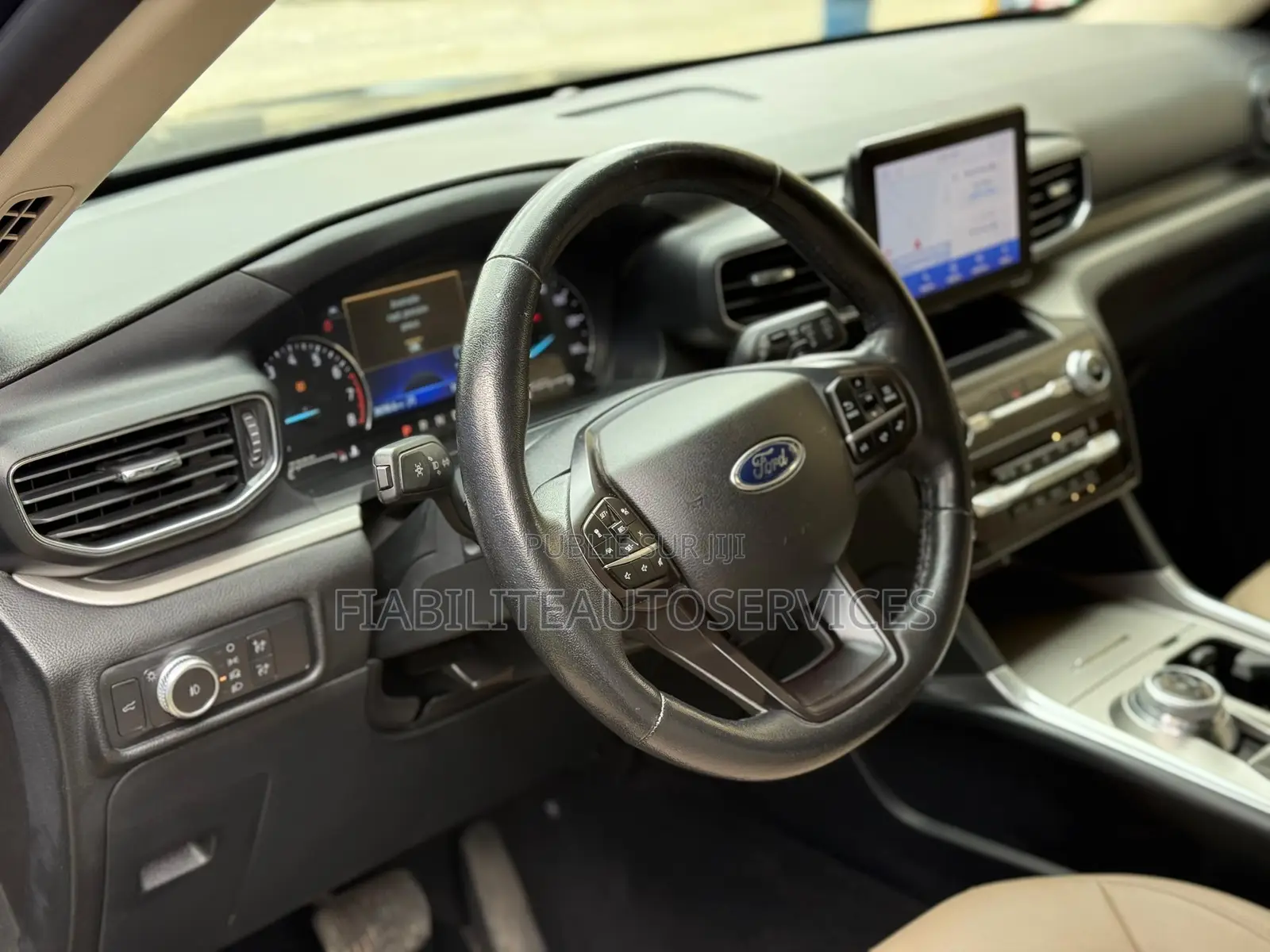 Ford Explorer XLT 2021 Noir