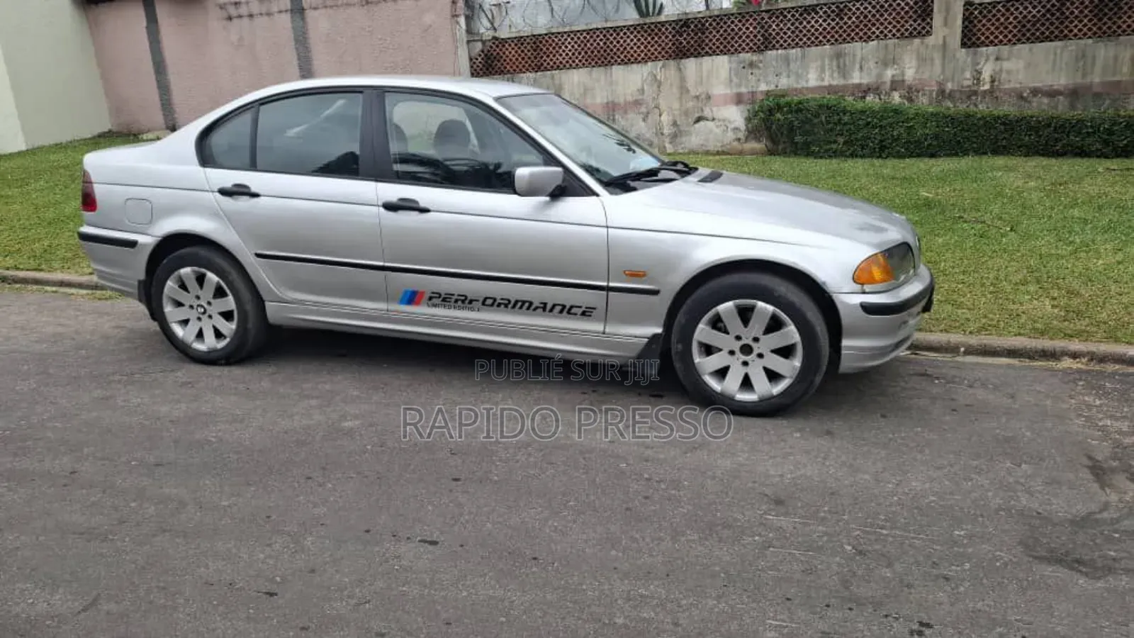 BMW 3 Series 2002 Gris