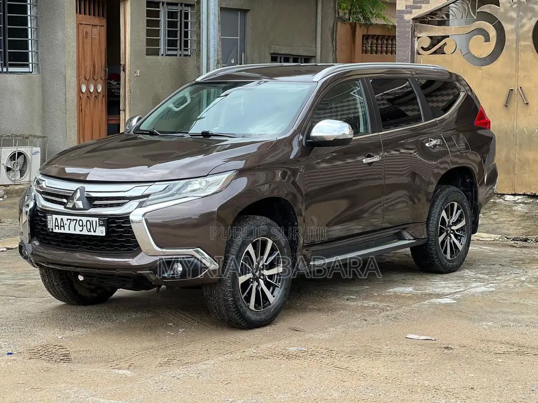 Mitsubishi Pajero 2020 Noir