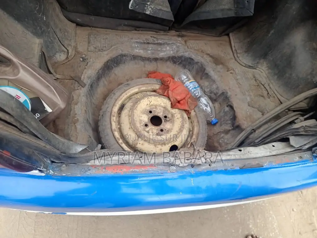 Toyota Corolla 1999 Bleu