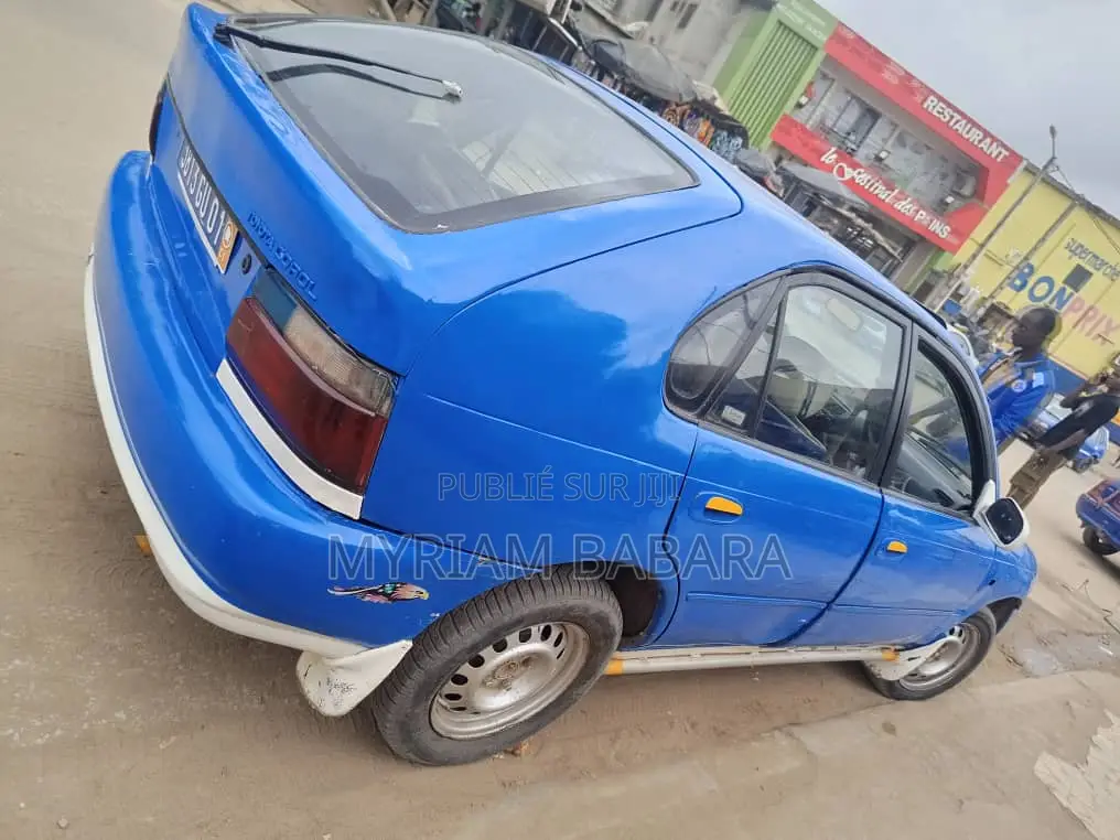 Toyota Corolla 1999 Bleu