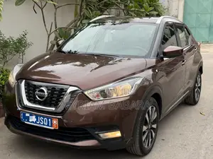 Nissan Kicks 2019 Marron