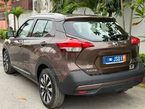 Nissan Kicks 2019 Marron