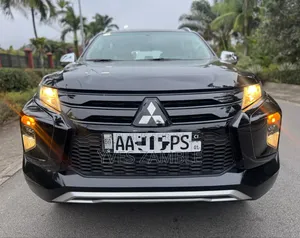 Photo - New Mitsubishi Montero Sport 2025 Noir