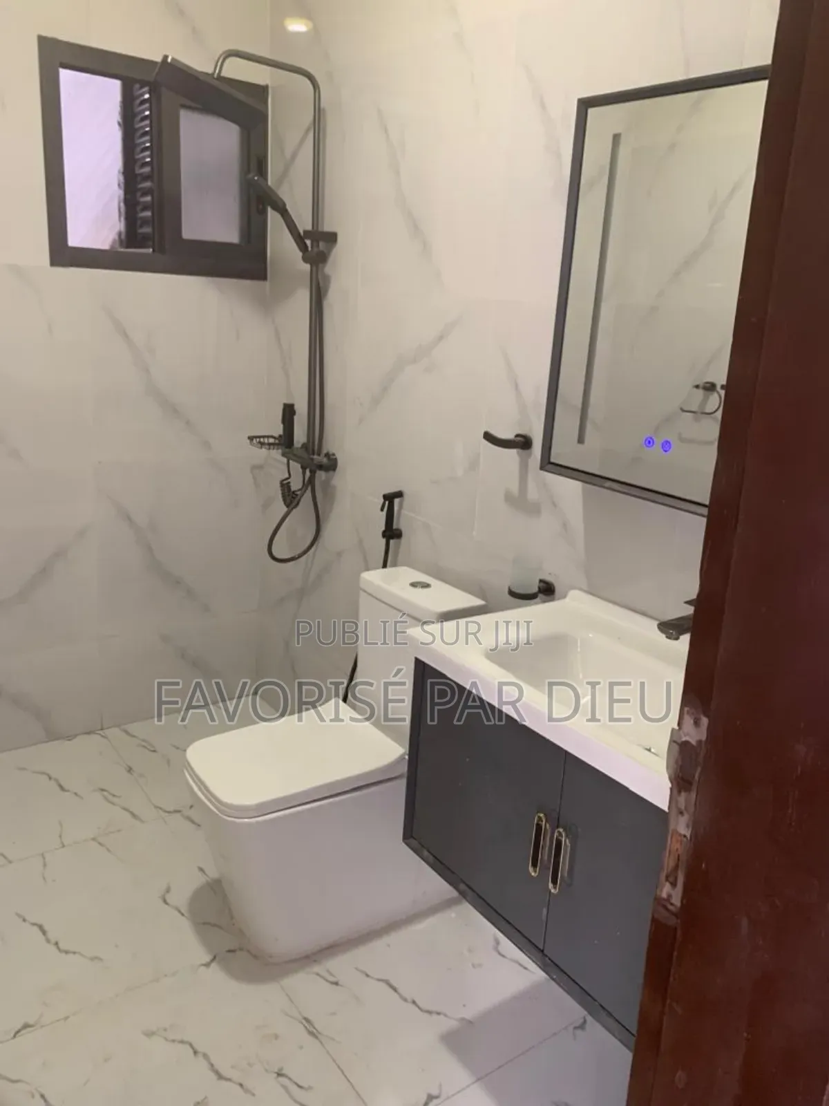 2chbre Appartement dans Cocody à Louer