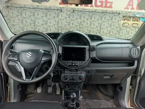 Suzuki S-Presso 2024 Gris