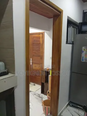 Furnished 1chbre Studio dans Location Meublée, Cocody à Louer