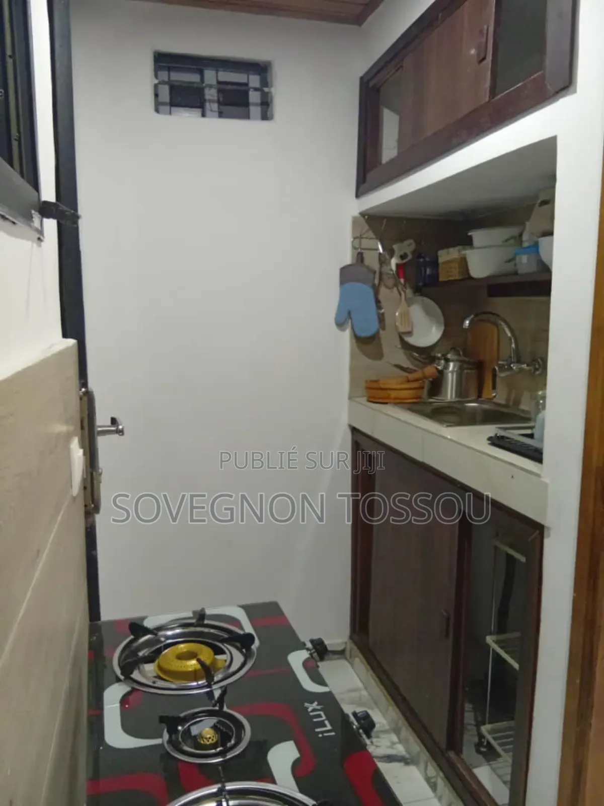 Furnished 1chbre Studio dans Location Meublée, Cocody à Louer