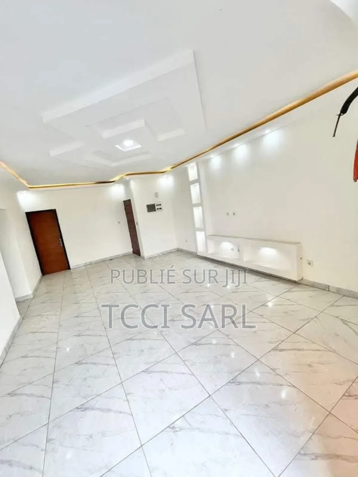 3chbre Appartement dans Tcci- Sarl, Cocody à Louer