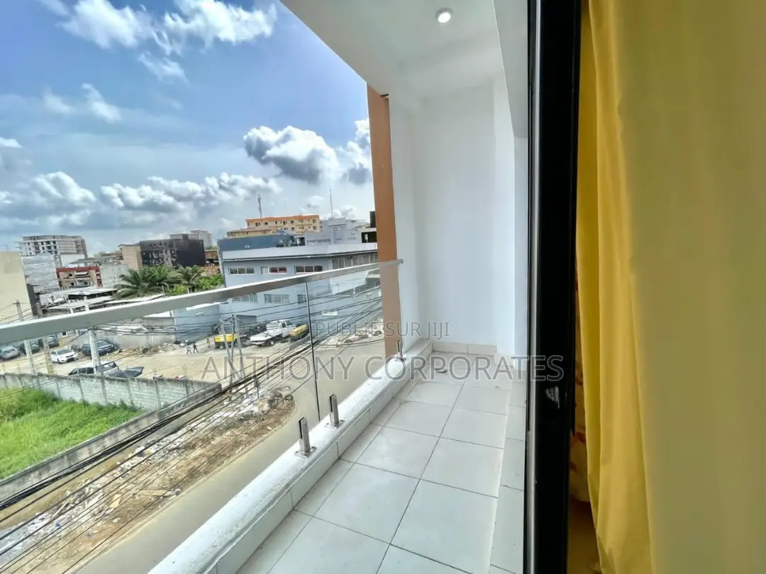Appartement Meublé De 03 Pièces Angre CGK