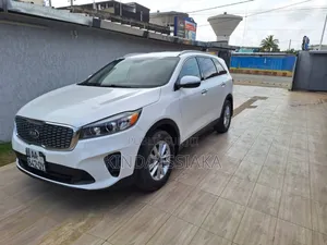Photo - Kia Sorento 3.3L EX FWD 2020 Blanc cassé