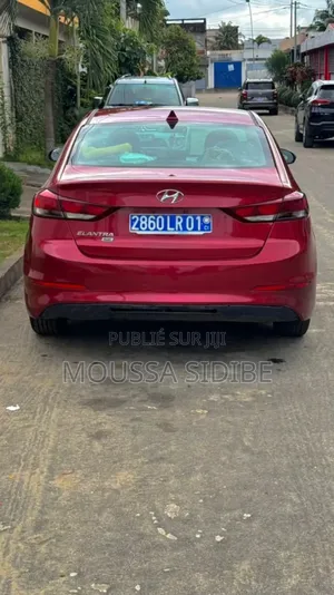 Hyundai Elantra 2018 Rouge