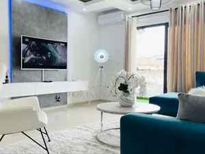 Furnished 1chbre Chambre et salon dans Mt Services Location, Cocody