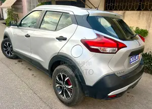 Nissan Kicks 2018 Gris