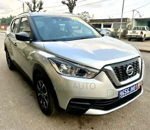 Nissan Kicks 2018 Gris