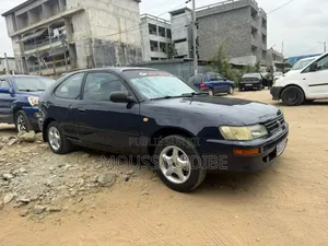 Toyota Corolla 2001 Noir