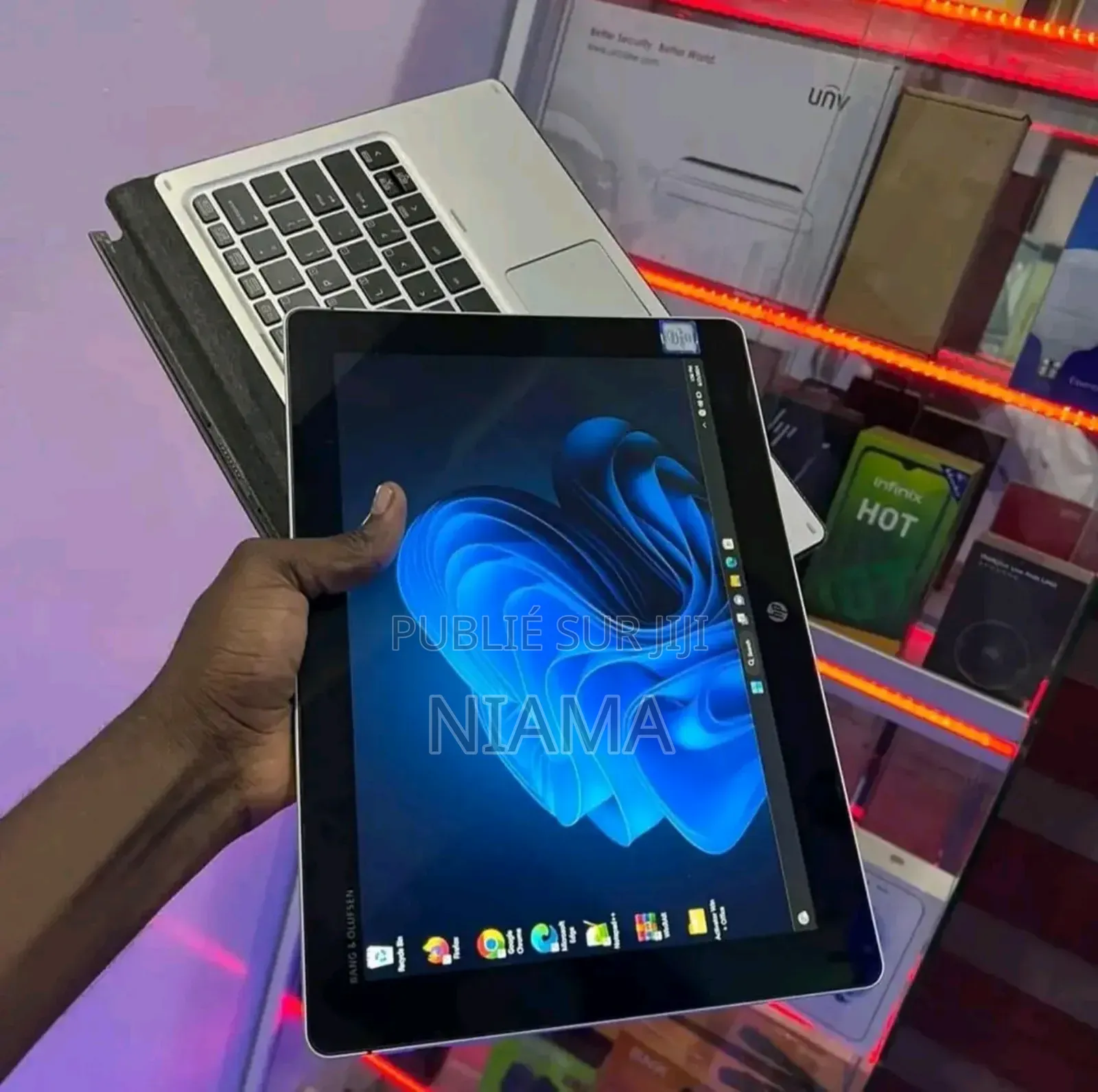 New Ordinateur Portable HP Elite X2 1011 G1 8GB Intel Core M SSD 256GB