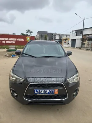 Photo - Hyundai Tucson 2015 Gris